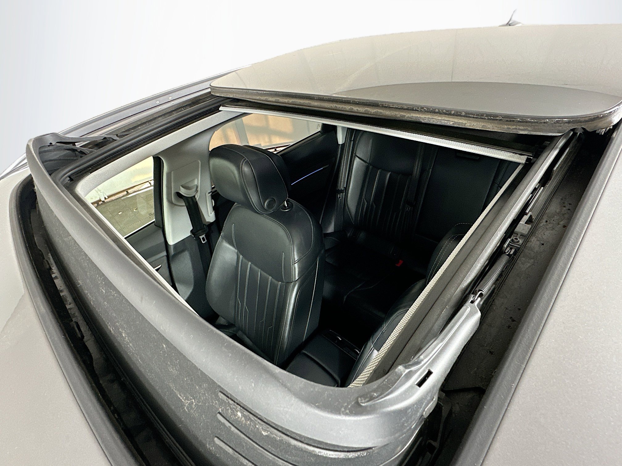 Used 2019 Audi e-tron Prestige w/ Prestige Package image 22