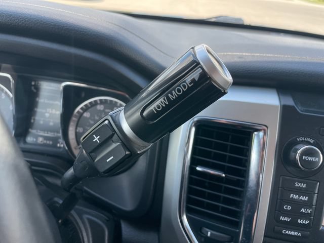 Used 2018 Nissan Titan SV w/ SV Convenience Package AWD/4WD image 17