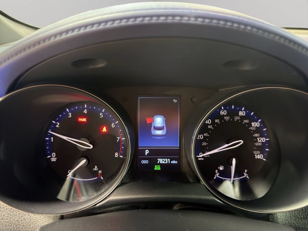 Used 2020 Toyota C-HR XLE FWD image 11