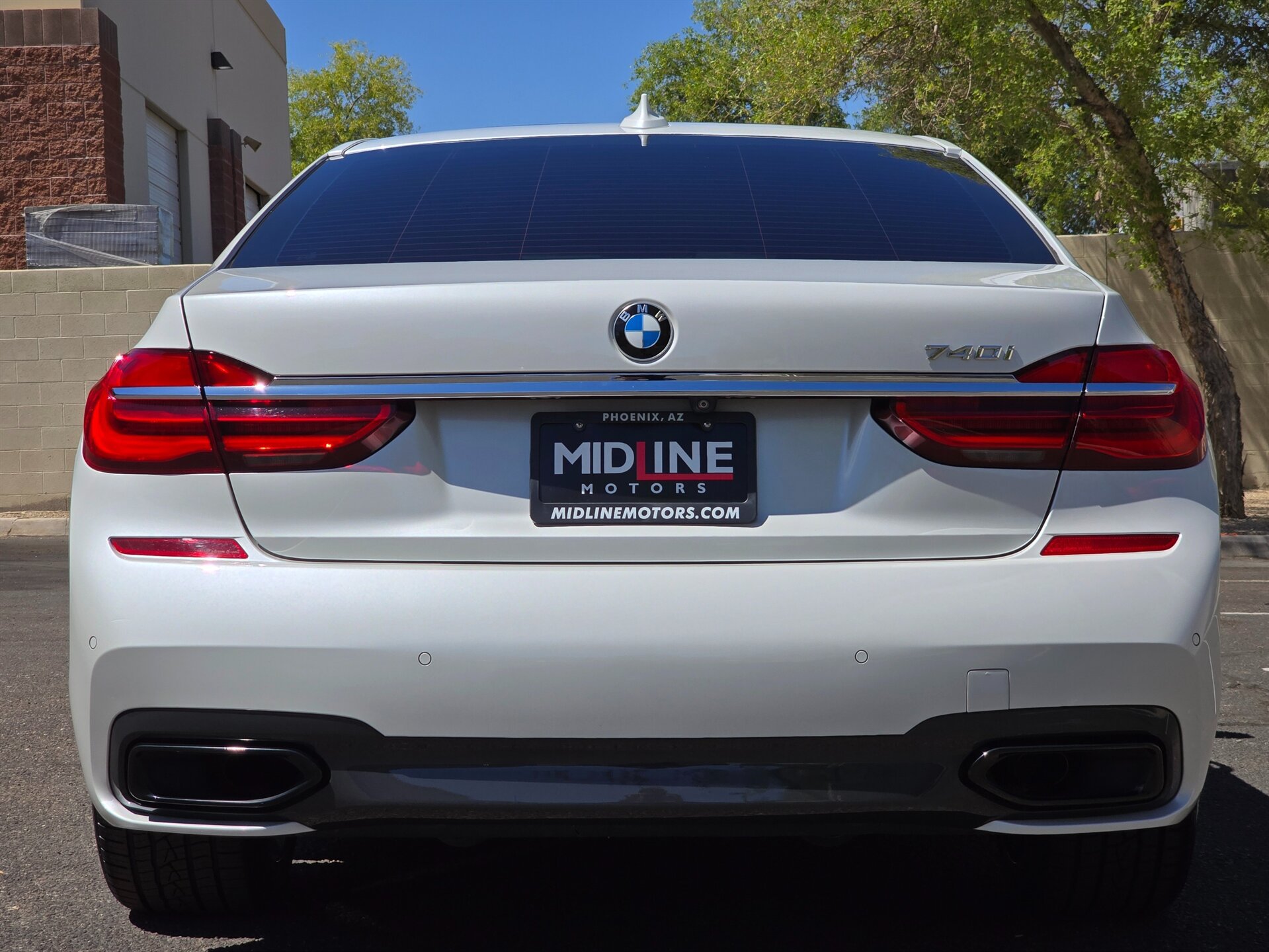 Used 2016 BMW 740i RWD image 9