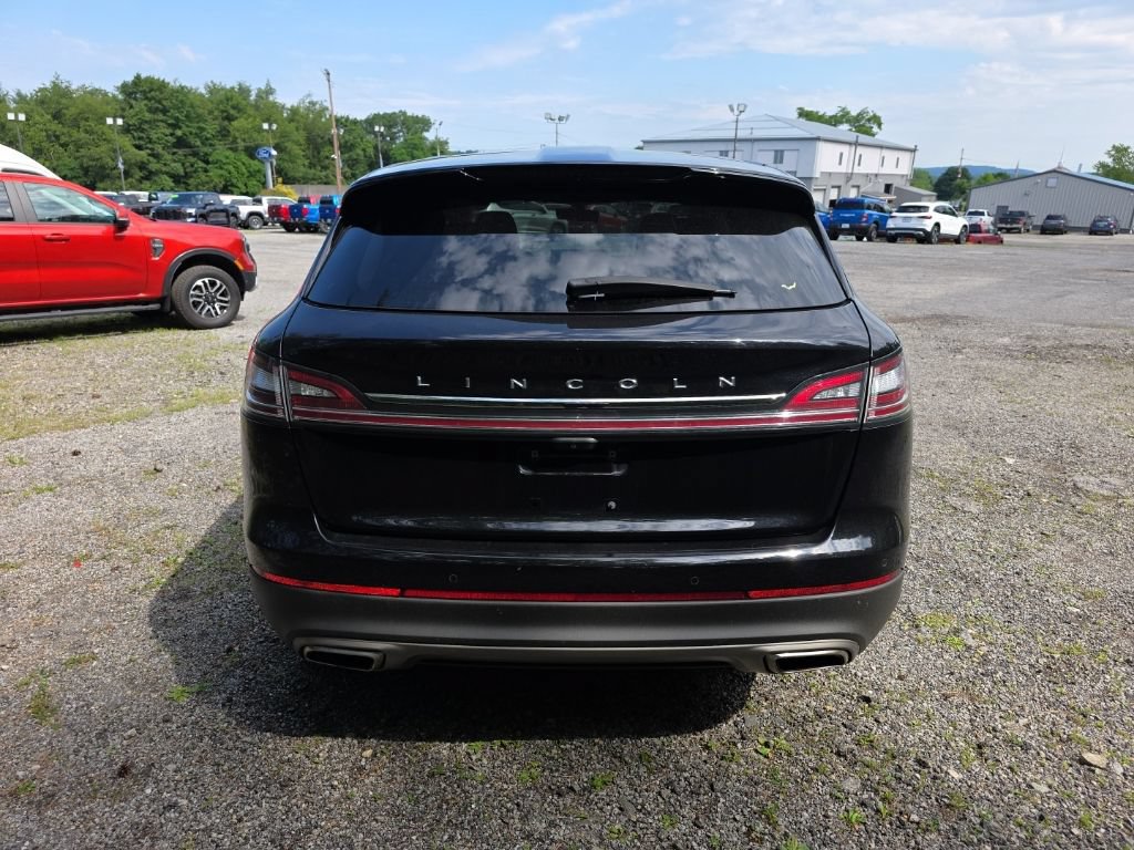 Used 2021 Lincoln Nautilus AWD image 4