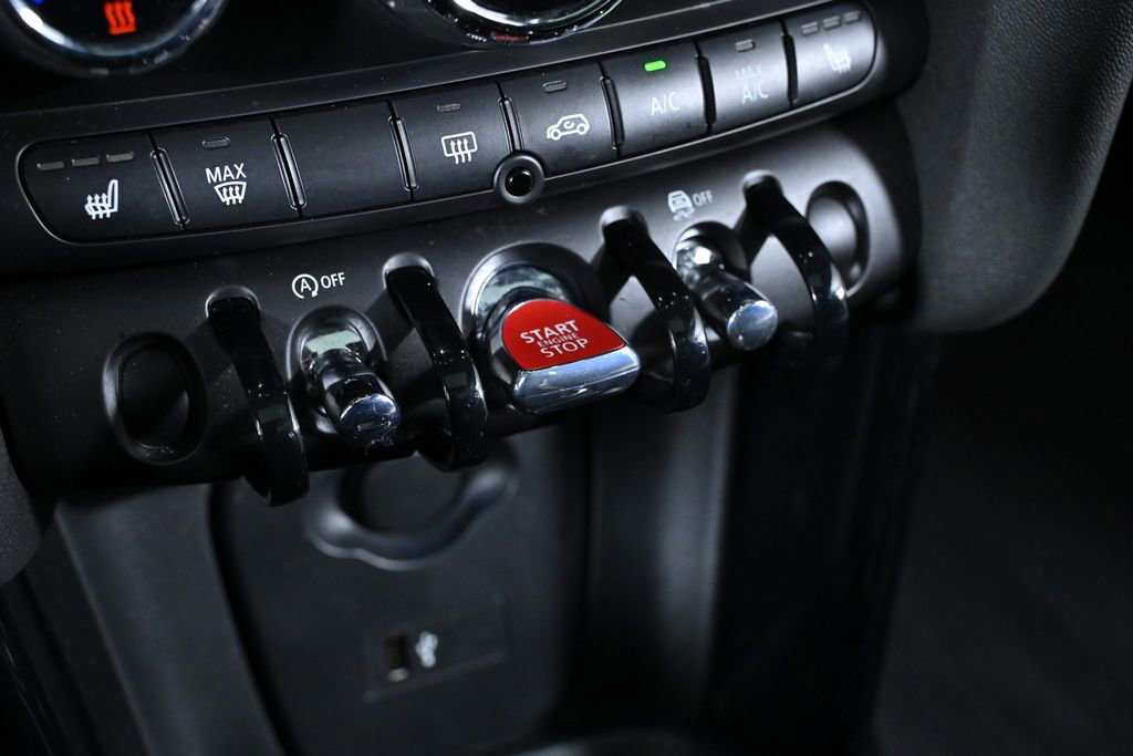 Certified 2024 MINI Cooper 2-Door Hardtop image 18