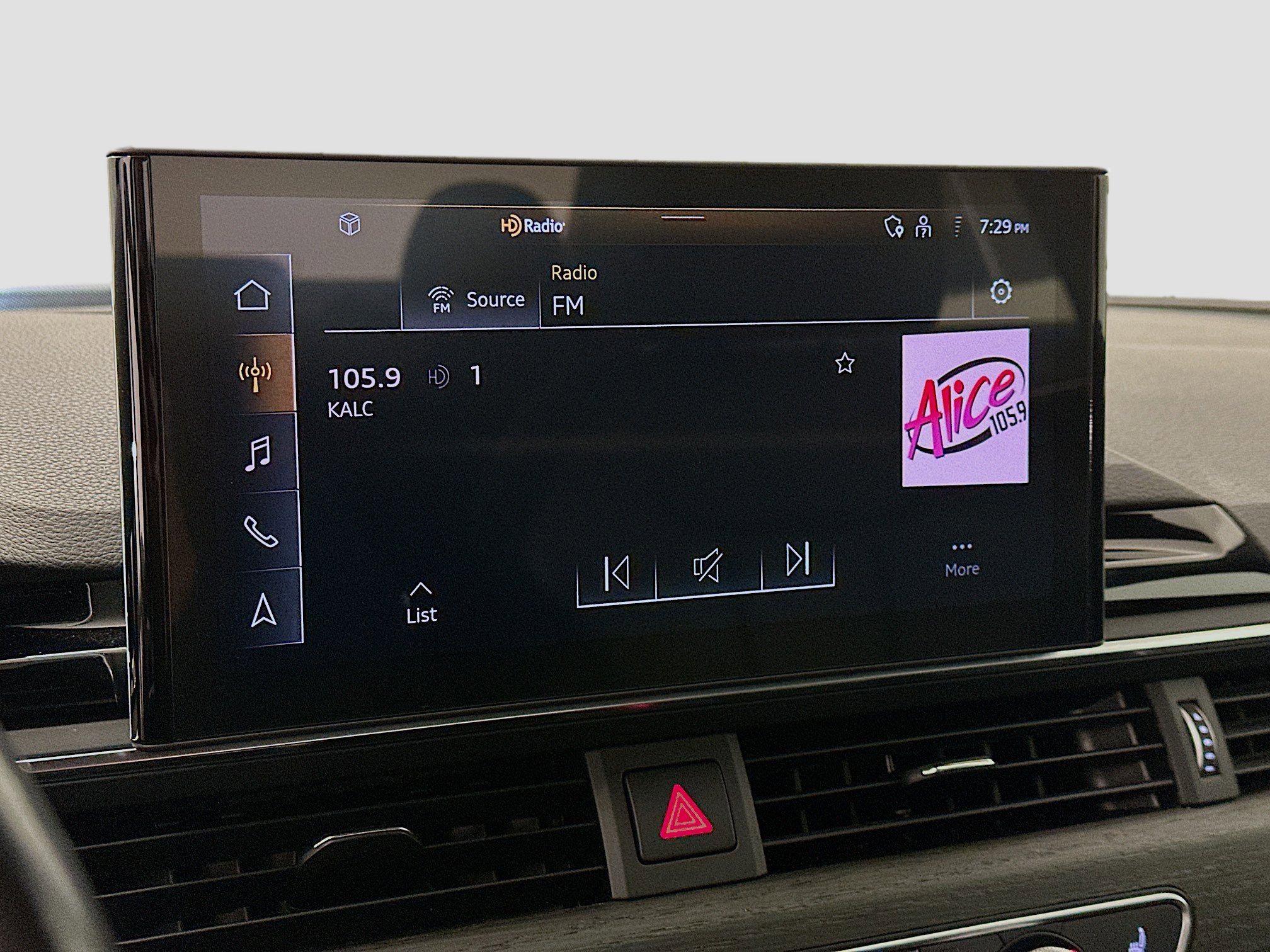 Used 2023 Audi A4 2.0T Premium Plus image 21