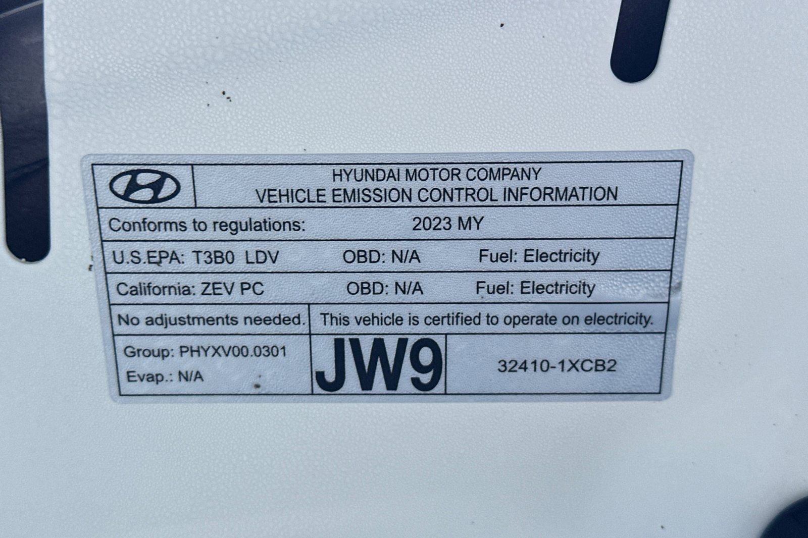 Used 2023 Genesis GV60 Advanced image 38