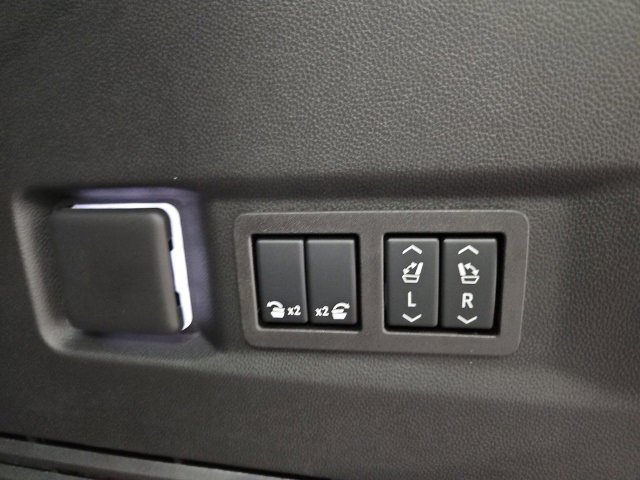 New 2025 Chevrolet Tahoe Premier image 14