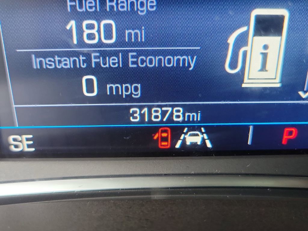 Used 2024 GMC Terrain SLE image 25