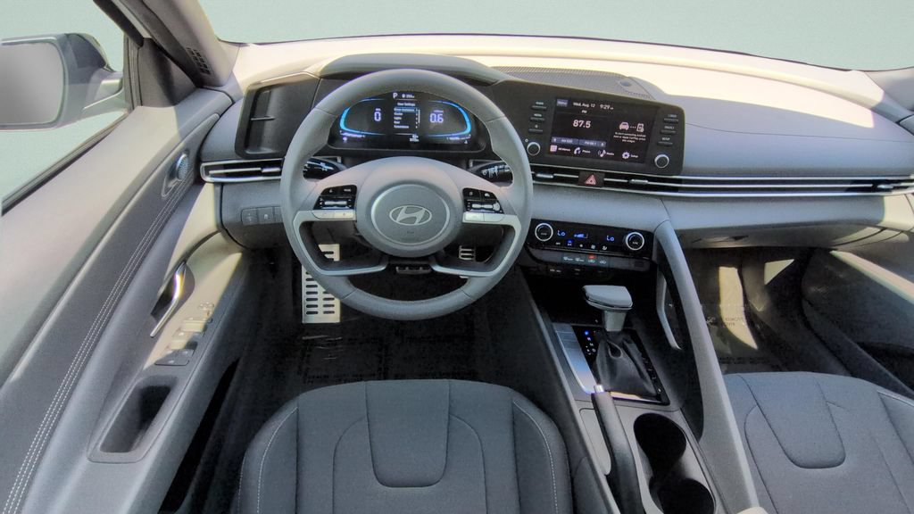 Certified 2026 Hyundai Elantra Sport FWD image 11