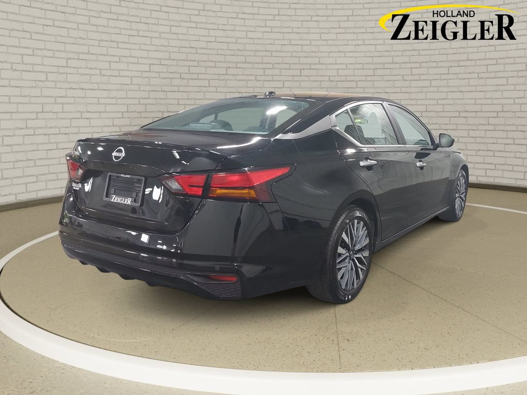 Certified 2025 Nissan Altima 2.5 SV FWD image 5