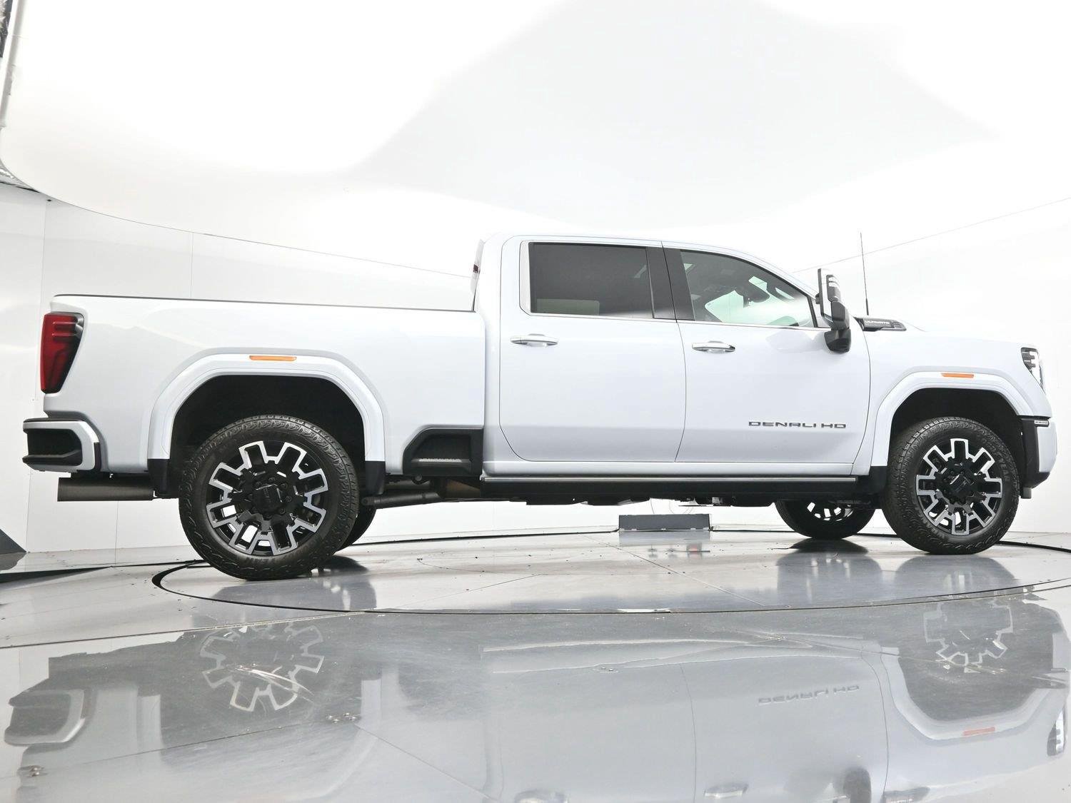 Used 2026 GMC Sierra 2500 Denali Ultimate AWD/4WD image 55