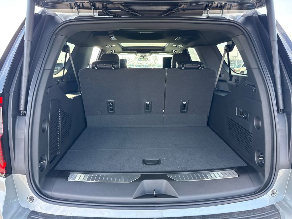 New 2026 GMC Yukon XL Denali w/ Denali Reserve Package image 36