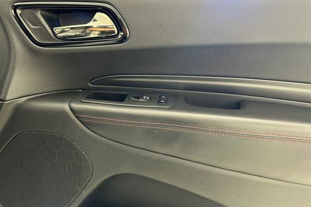 Used 2024 Dodge Durango GT image 21