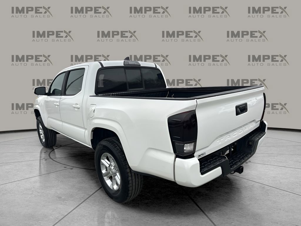 Used 2019 Toyota Tacoma SR image 3