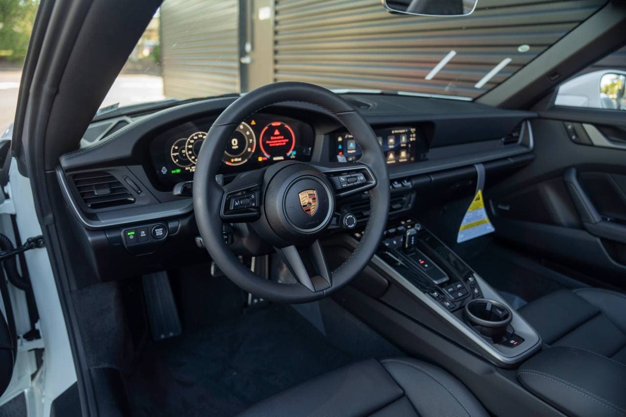 New 2026 Porsche 911 Carrera RWD image 4