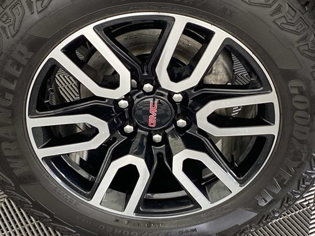 Used 2023 GMC Yukon XL AT4 w/ AT4 Premium Package AWD/4WD image 27