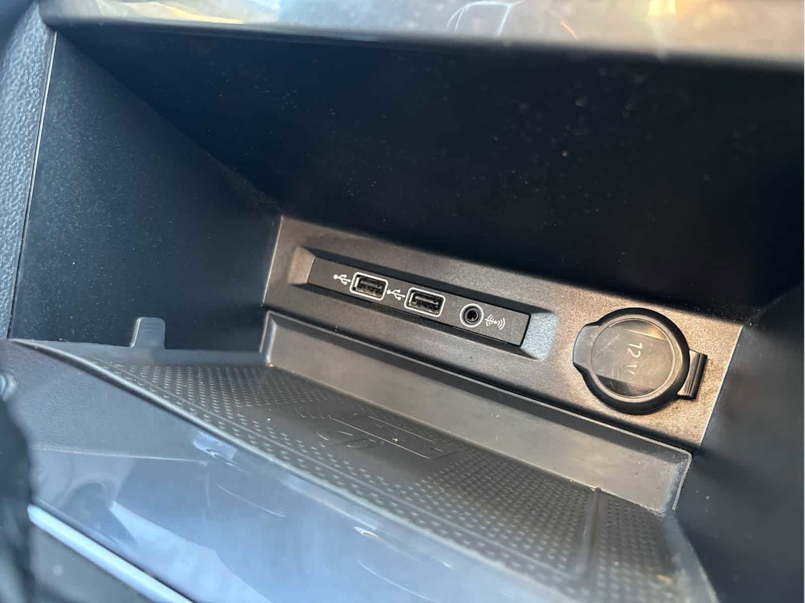 Certified 2020 Volkswagen Tiguan SE image 17