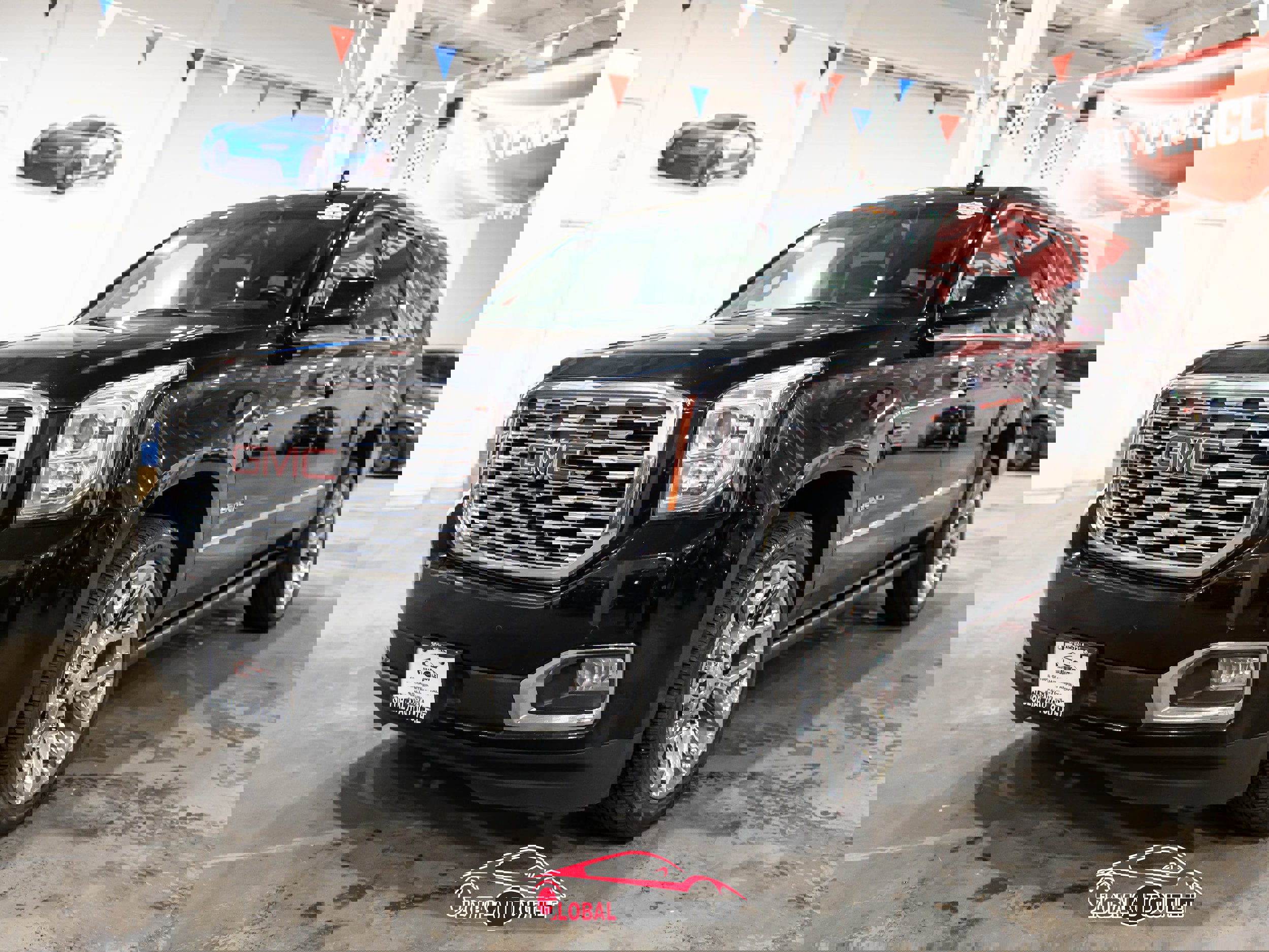 Used 2019 GMC Yukon XL Denali w/ Denali Ultimate Package image 3