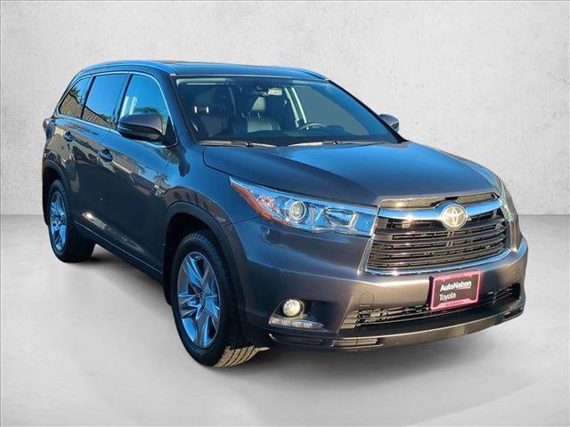 Used 2014 Toyota Highlander Limited w/ Driver Technology Package AWD/4WD image 3