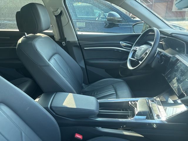 Used 2023 Audi e-tron Premium w/ Convenience Plus Package AWD/4WD image 10