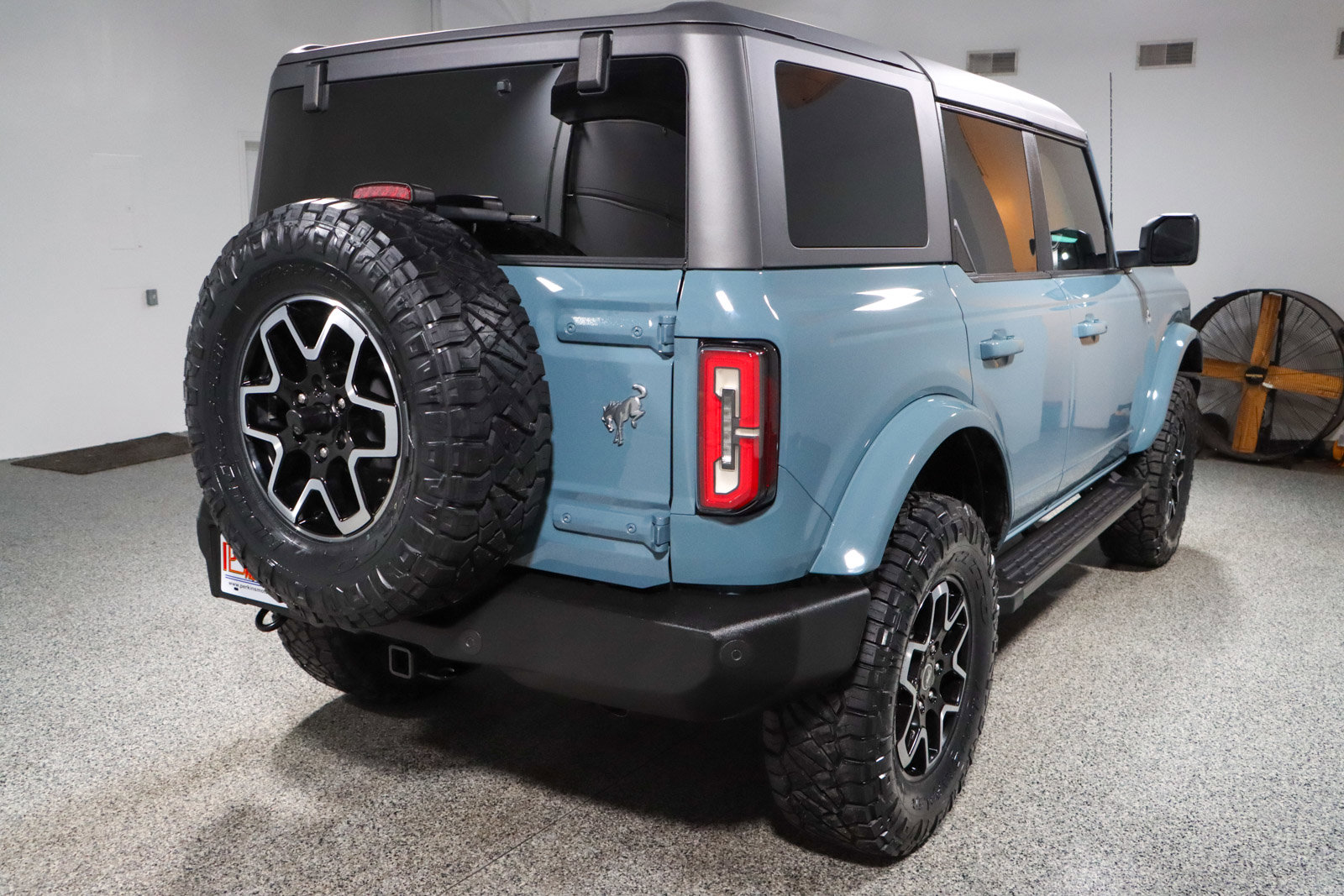 Used 2023 Ford Bronco Outer Banks image 8