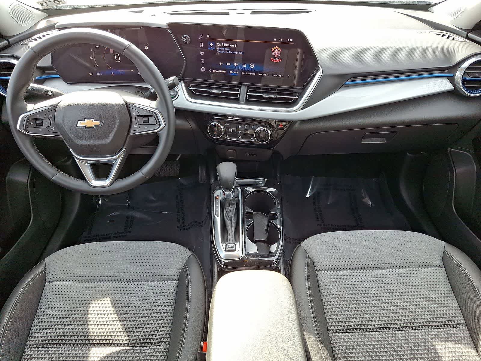 Used 2024 Chevrolet Trax LT w/ Driver Confidence Package FWD image 11