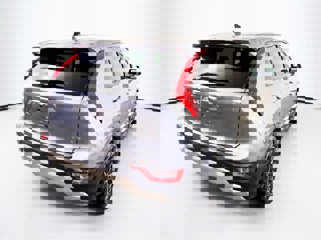 Used 2024 Kia Niro LX image 5