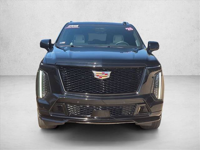 Used 2025 Cadillac Escalade V AWD/4WD image 2