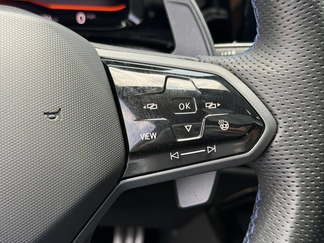 Certified 2024 Volkswagen Golf R AWD/4WD image 24