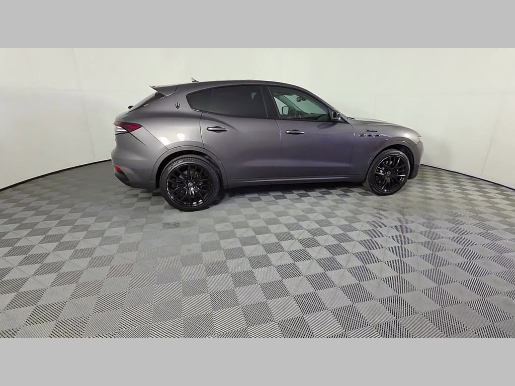 Used 2022 Maserati Levante Modena image 40