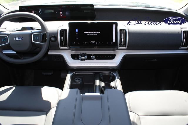 New 2026 Ford Expedition Active image 12