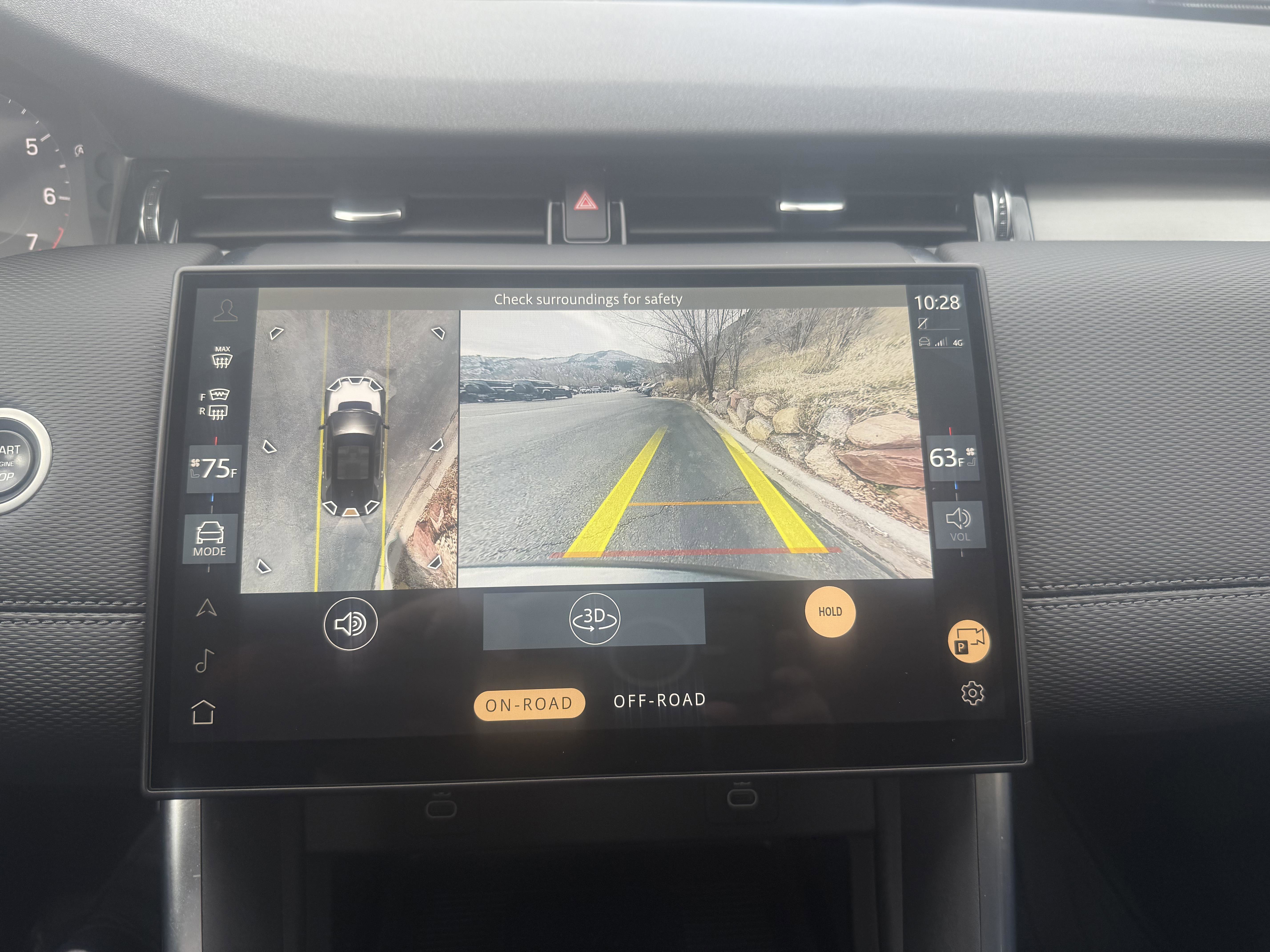 Used 2025 Land Rover Discovery Sport Dynamic SE image 23