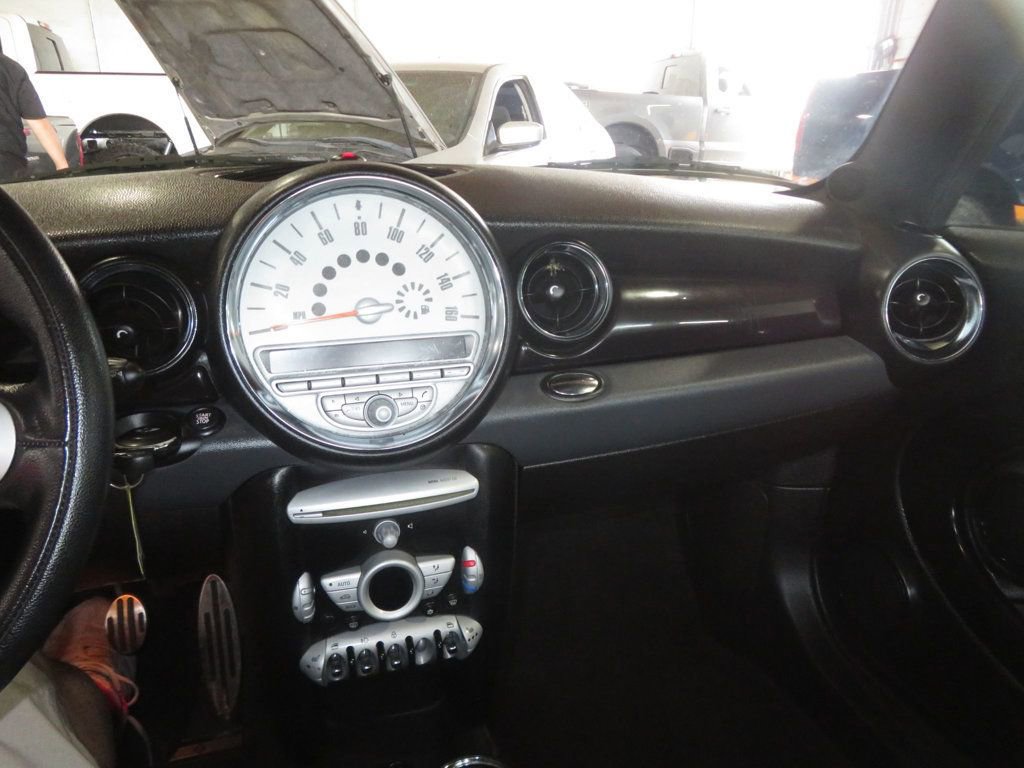 Used 2009 MINI Cooper S FWD image 29