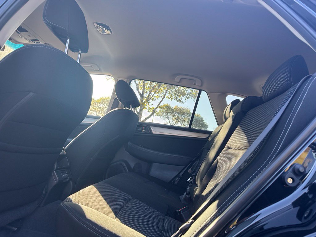 Used 2018 Subaru Outback 2.5i Premium AWD/4WD image 9