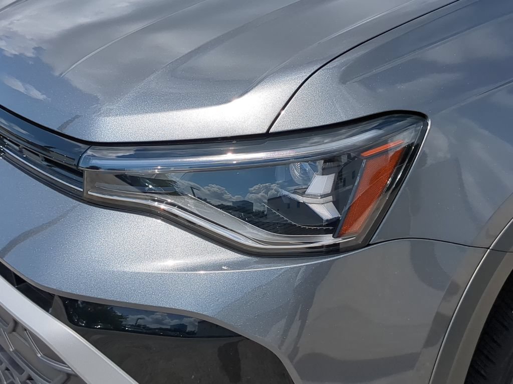 Certified 2025 Volkswagen Taos S FWD image 7