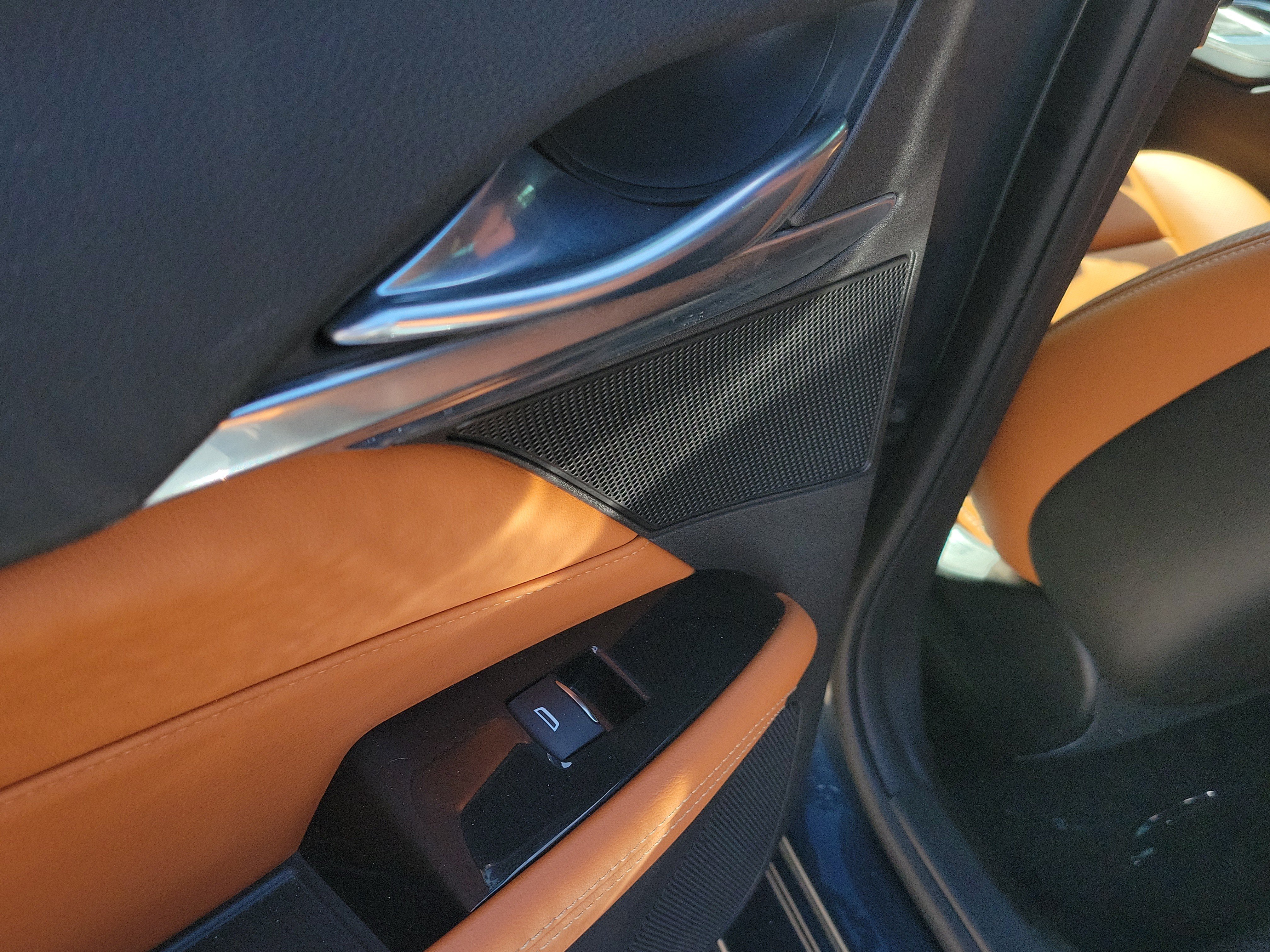 Used 2021 Cadillac CT4 Premium Luxury RWD image 7