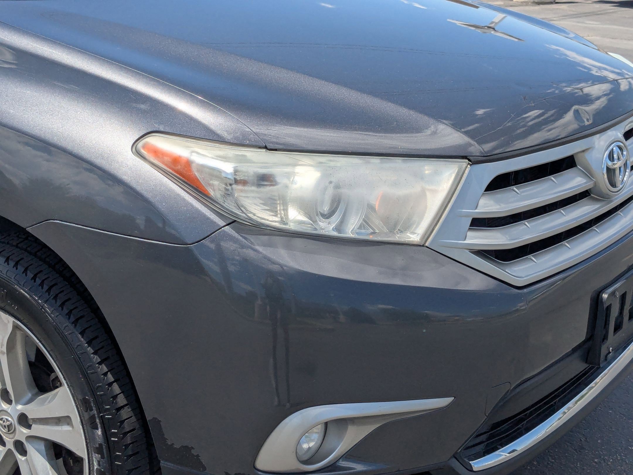 Used 2013 Toyota Highlander Limited AWD/4WD image 10