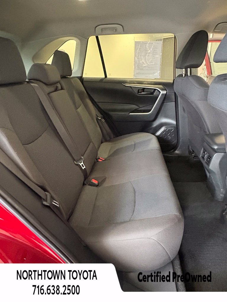 Used 2023 Toyota RAV4 LE AWD/4WD image 19