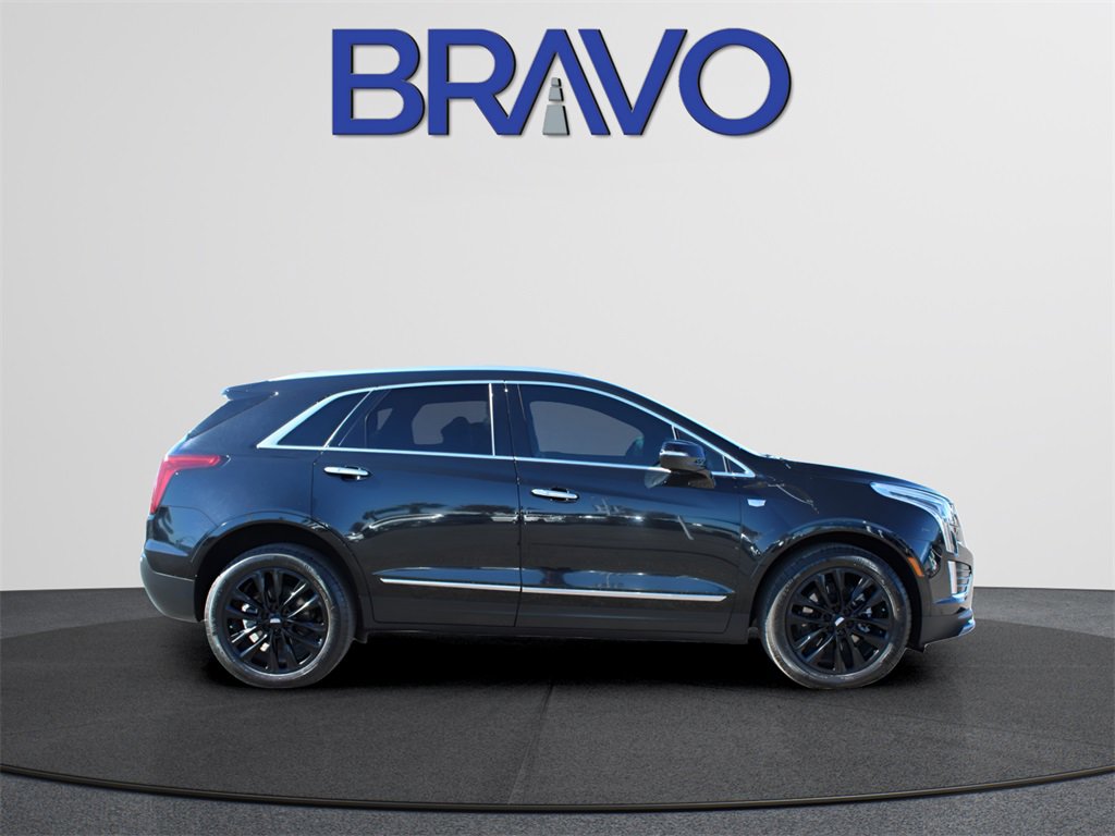 Used 2022 Cadillac XT5 Premium Luxury w/ LPO, Floor Liner Package image 4