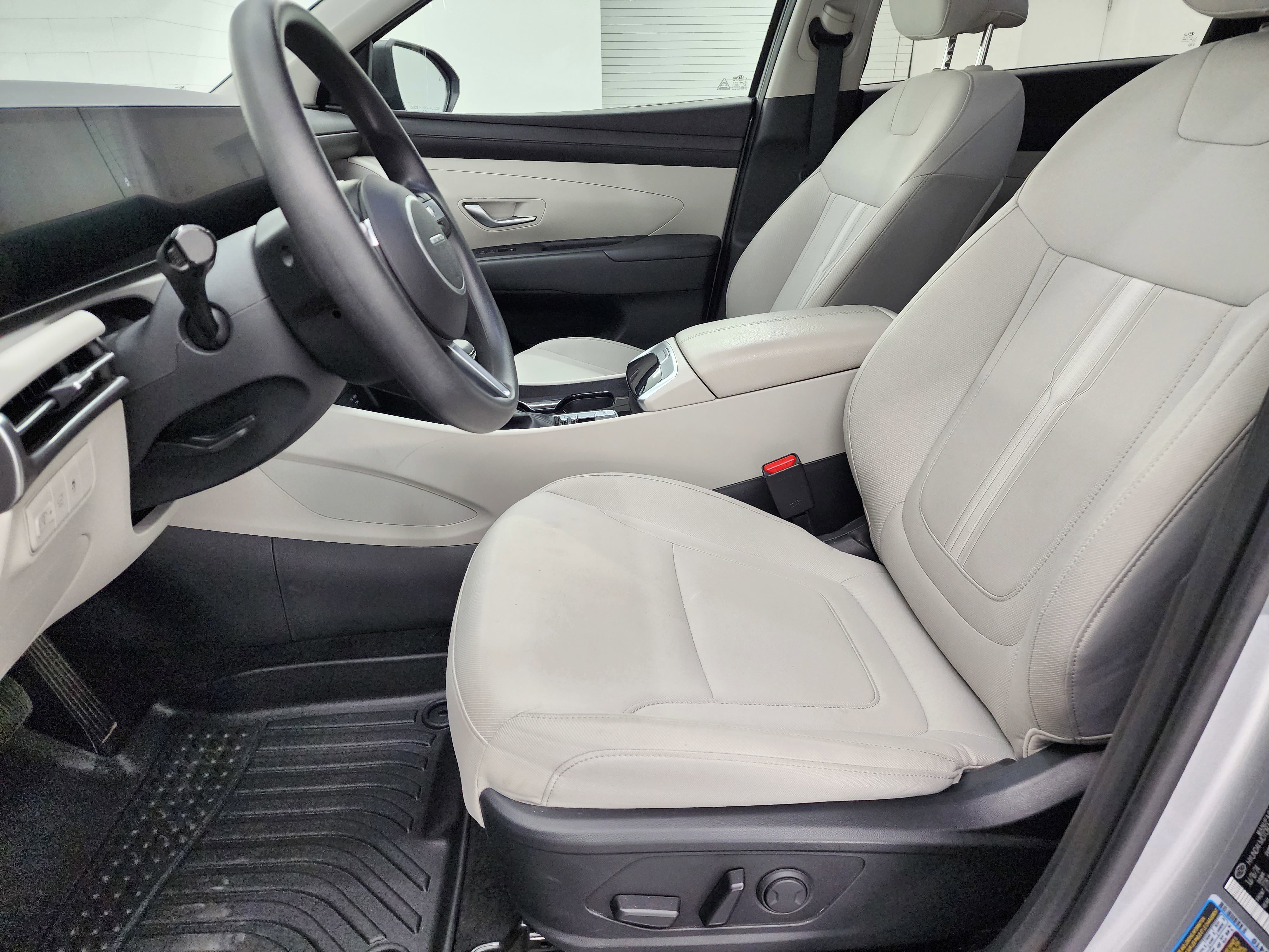 Used 2025 Hyundai Tucson SEL image 8