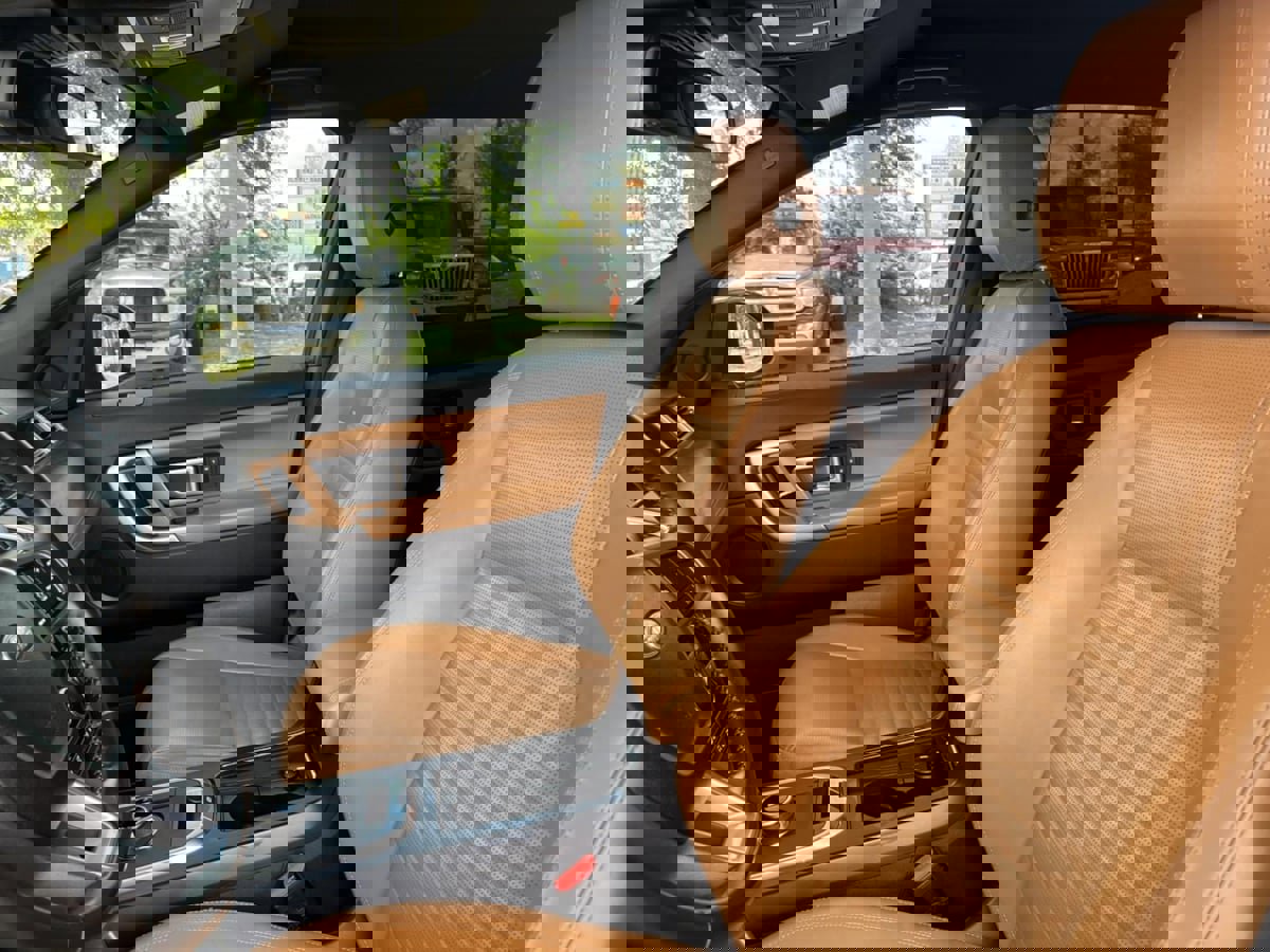 Used 2018 Land Rover Discovery Sport HSE Luxury AWD/4WD image 20