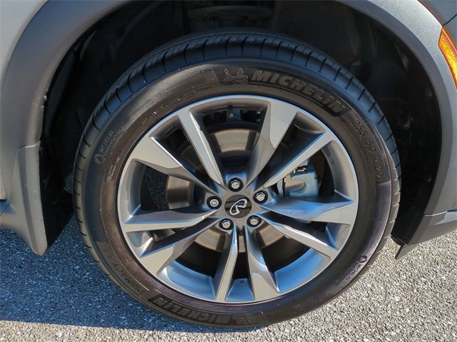 Certified 2023 INFINITI QX60 Luxe w/ Cargo Package image 11