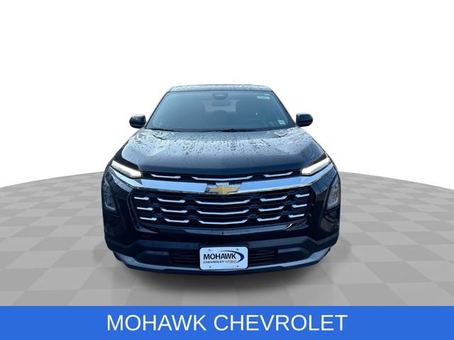 Used 2026 Chevrolet Equinox LT AWD/4WD image 3