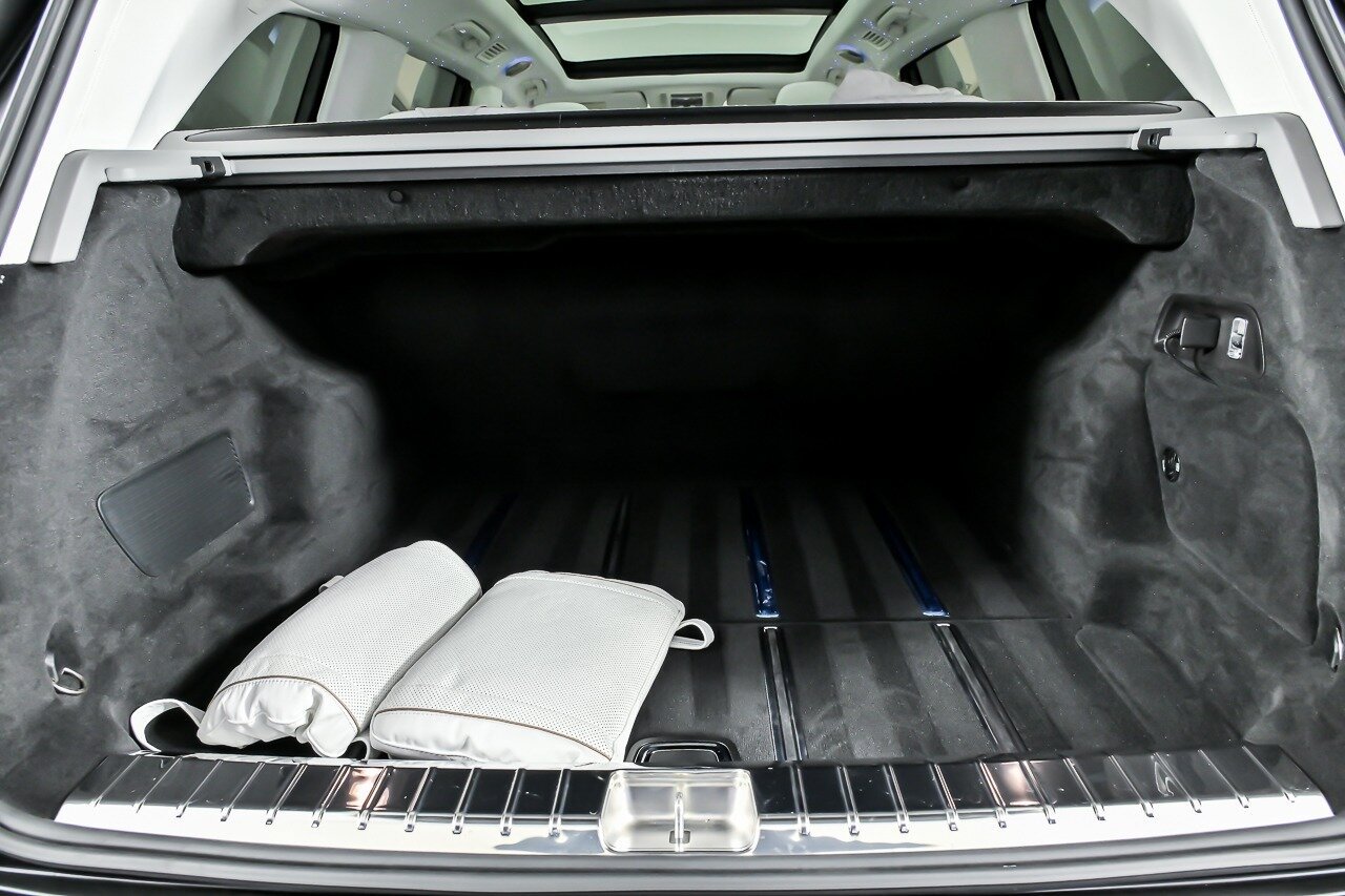 Used 2024 Mercedes-Benz Maybach GLS 600 4MATIC image 16