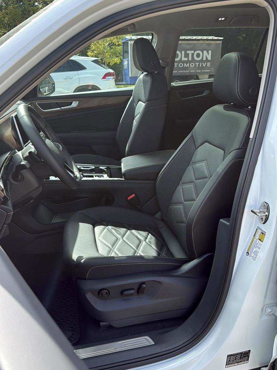 New 2026 Volkswagen Atlas SE image 9