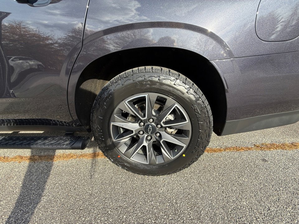 Used 2023 Chevrolet Tahoe Z71 w/ Off-Road Capability Package image 22