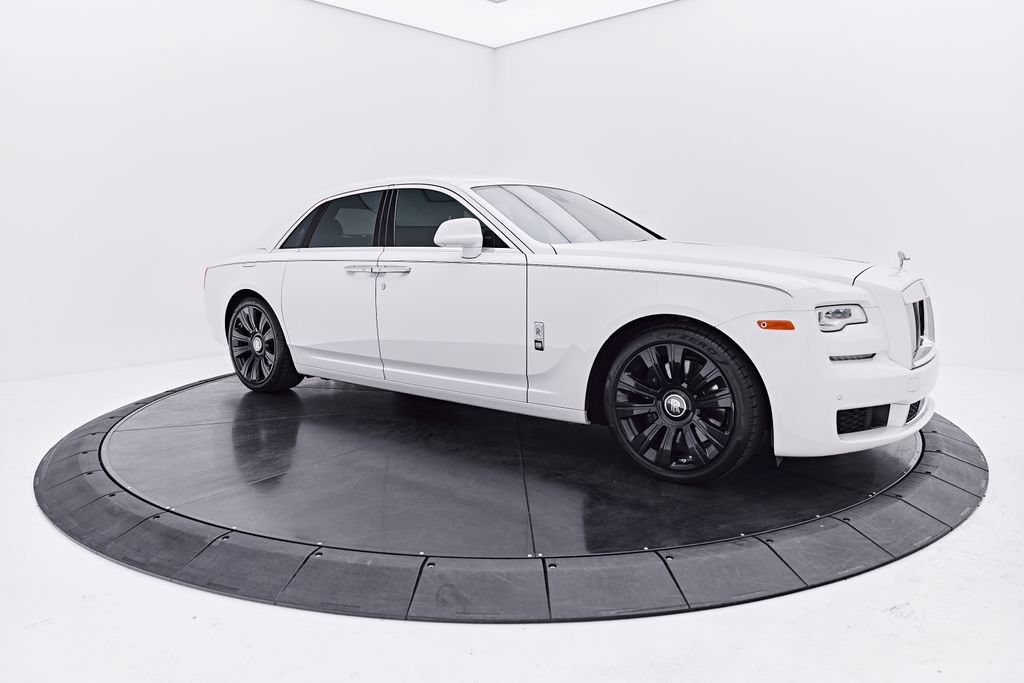 Used 2018 Rolls-Royce Ghost RWD image 19
