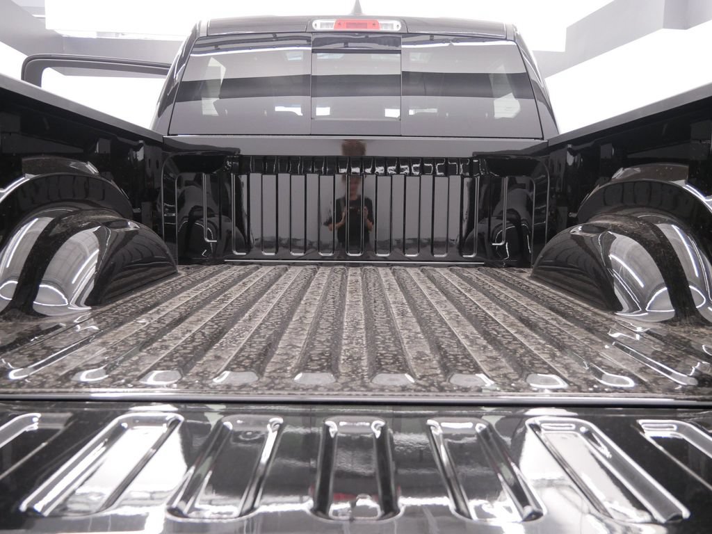 New 2027 RAM 1500 Laramie w/ Laramie Preferred Package AWD/4WD image 15