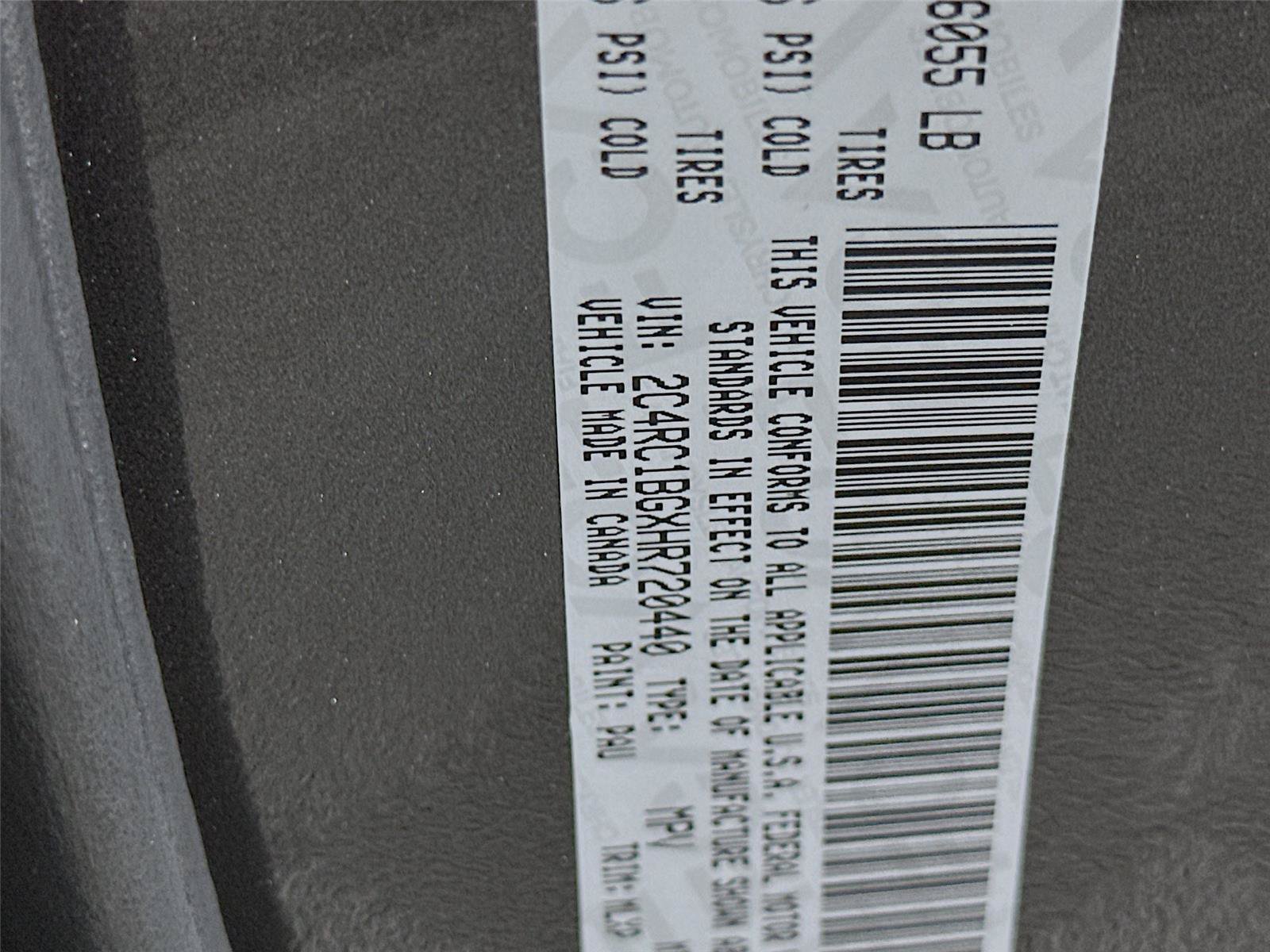 Used 2017 Chrysler Pacifica Touring-L FWD image 23