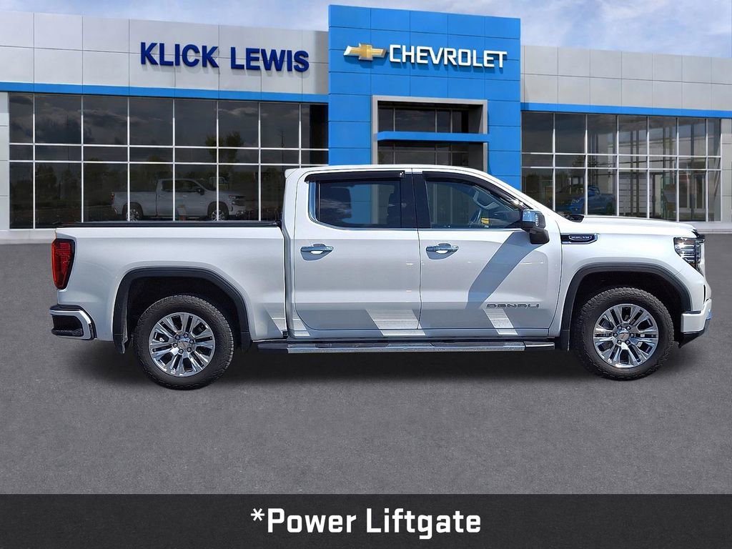 Used 2024 GMC Sierra 1500 Denali w/ Technology Package AWD/4WD image 9