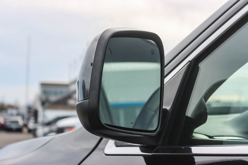 Used 2022 Jeep Grand Cherokee Laredo X image 15