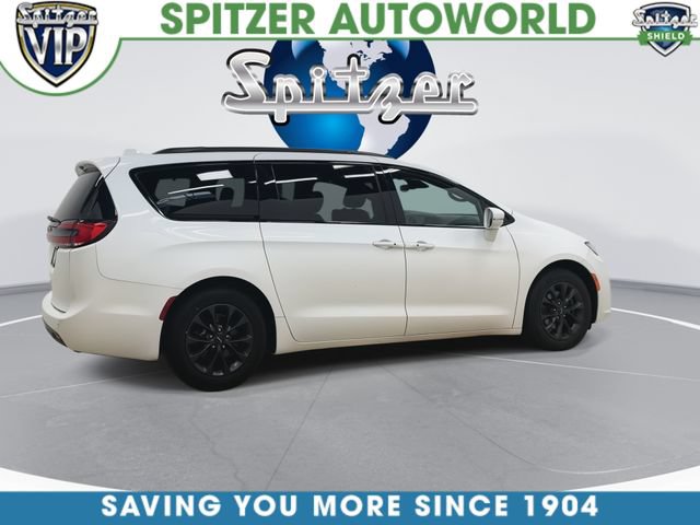 Used 2021 Chrysler Pacifica Touring w/ S Appearance Package FWD image 10